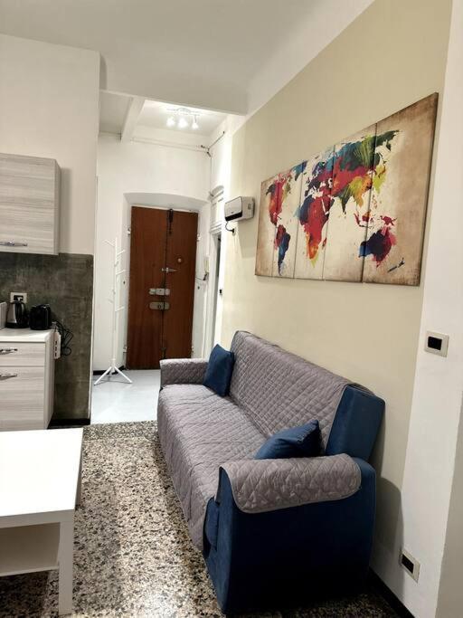 Ridi Che Ti Passa In Vico Del Fieno Apartamento Génova Exterior foto