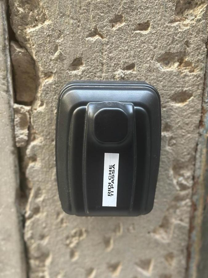Ridi Che Ti Passa In Vico Del Fieno Apartamento Génova Exterior foto